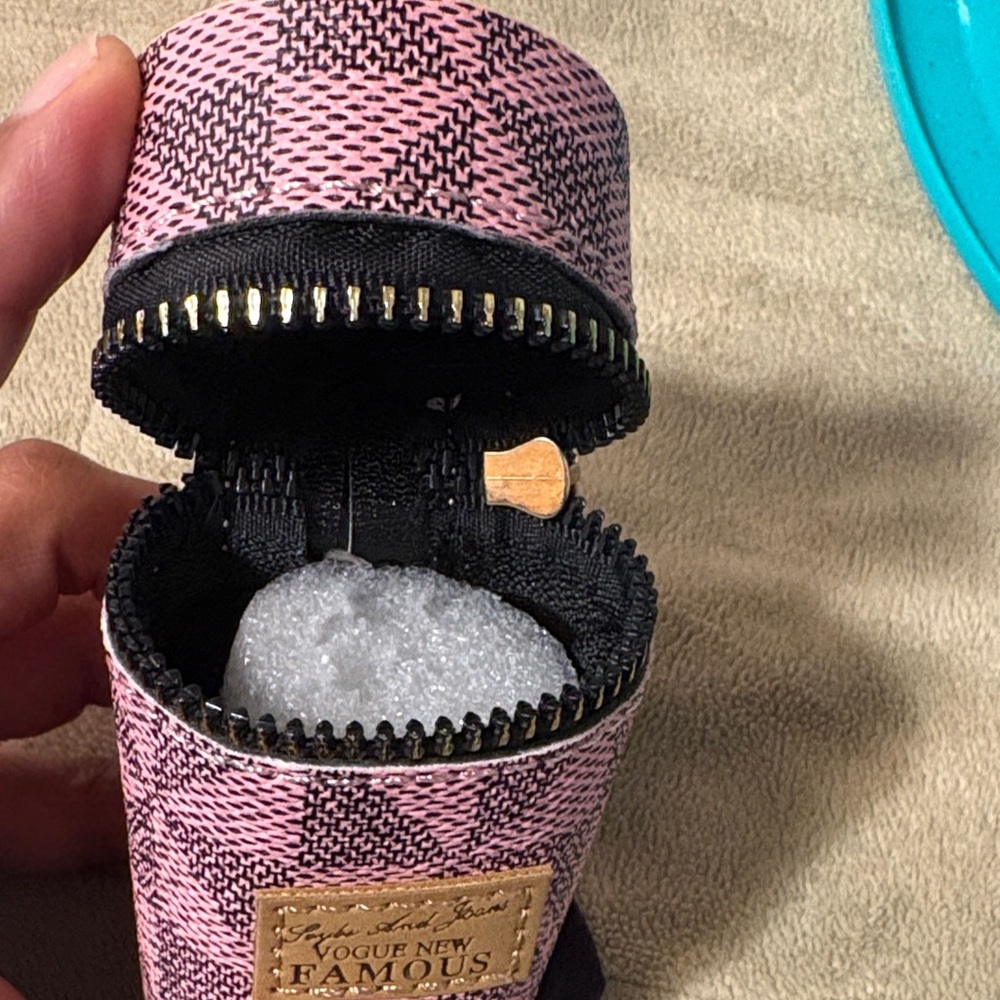 Pink Patterned Keychain Holder - Picture 6 of 8